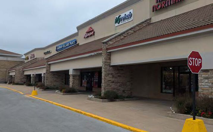 Pictures of Retail, Office, Restaurant property located at 455 Main St NW, Bourbonnais, IL 60914 for lease - image #1