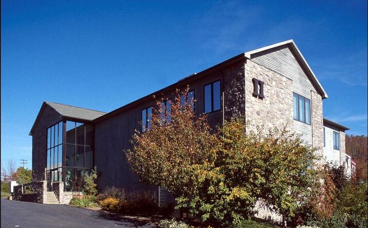 Pictures of Office property located at 103 Bradford Rd, Wexford, PA 15090 for lease - image #1