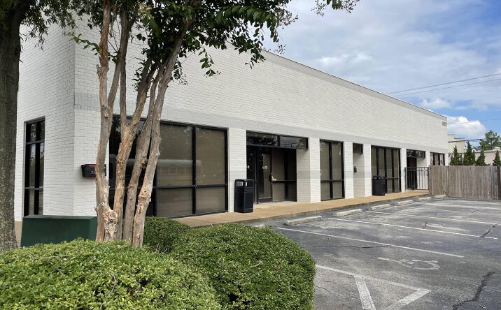 Pictures of Office property located at 1695 Bonnie Ln, Memphis, TN 38016 for lease - image #1