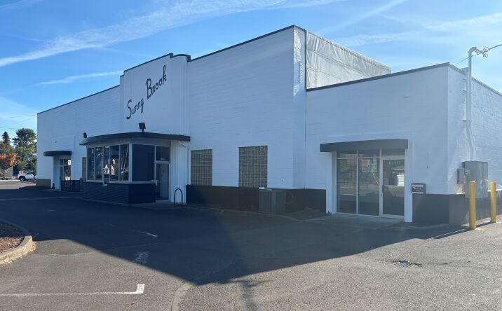 Pictures of Retail property located at 1025 NW 9th St, Corvallis, OR 97330 for lease - image #1
