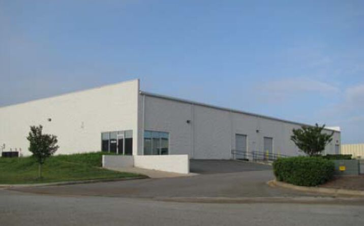 Pictures of Industrial property located at 105 Borders Wy, Warner Robins, GA 31088 for lease - image #1