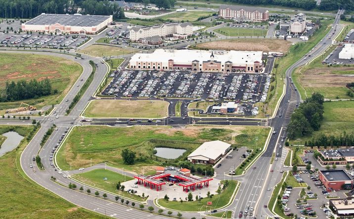 Pictures of Retail property located at 2281 Carl D Silver Pkwy, Fredericksburg, VA 22401 for lease - image #1
