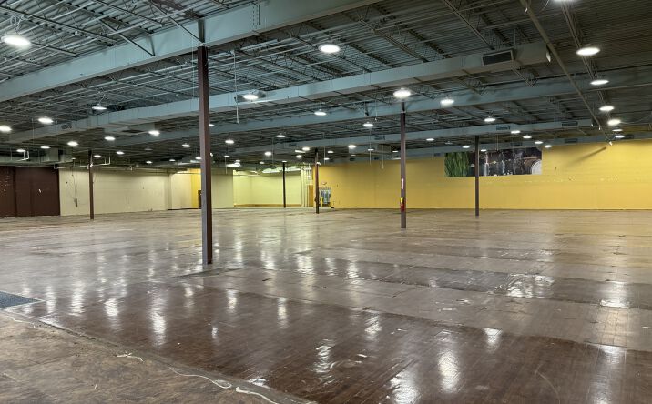 Pictures of Retail, Office, Special Purpose property located at 380 North Point Cir, Alpharetta, GA 30022 for lease - image #1
