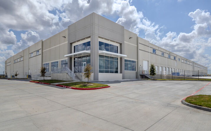 Pictures of Industrial property located at 102 Man United St., Laredo, TX 78045 for lease - image #1