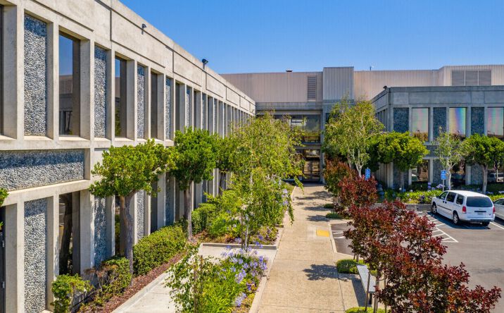 Pictures of Office property located at 7901 Oakport St, Oakland, CA 94621 for lease - image #1