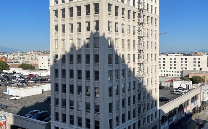 Pictures of Office property located at 656 S Los Angeles St, Los Angeles, CA 90014 for lease - image #1