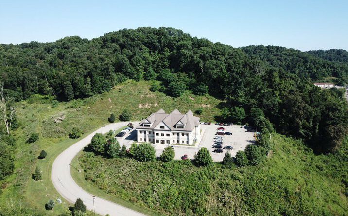 Pictures of Office property located at 1000 Infinity Dr, Monroeville, PA 15146 for lease - image #1