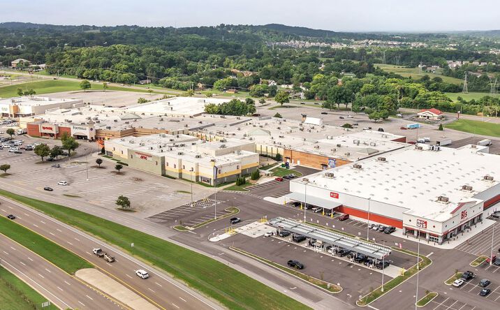 Pictures of Retail property located at 197 Foothills Mall Dr, Maryville, TN 37801 for lease - image #1