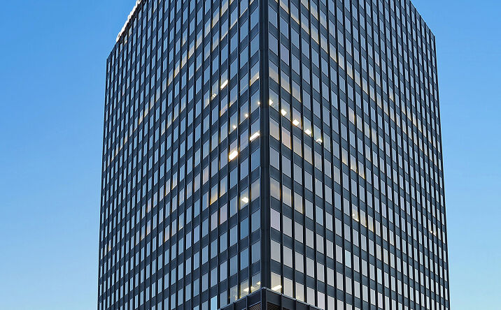 Pictures of Office property located at 301 Main St, Baton Rouge, LA 70802 for lease - image #1