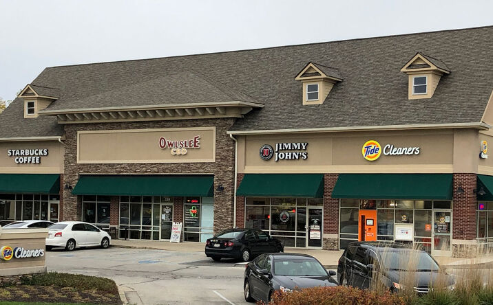 Pictures of Retail property located at 2810 E 116th St, Carmel, IN 46033 for lease - image #1