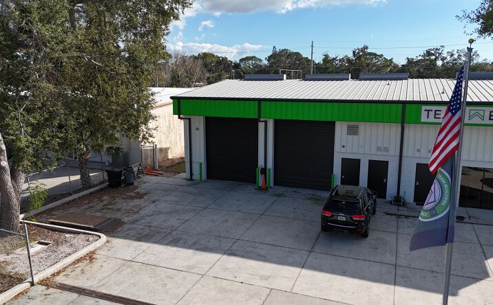 Pictures of Industrial property located at 2024 Princeton St, Sarasota, FL 34237 for lease - image #1