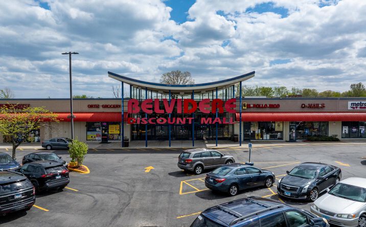 Pictures of Retail, Office, Restaurant property located at 2103 Belvidere Rd, Waukegan, IL 60085 for lease - image #1