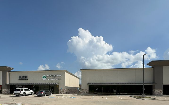 Pictures of Retail property located at 8118 W Grand Pkwy S, Richmond, TX 77406 for lease - image #1