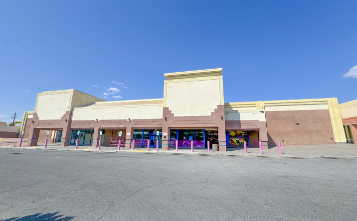 Pictures of Retail property located at 716 S Boulder Hwy, Henderson, NV 89015 for lease - image #1