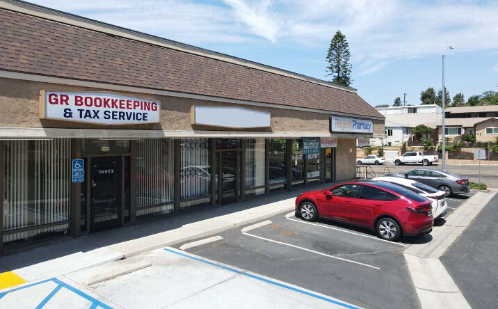 Pictures of Retail, Office property located at 6255 -6285 University Ave, San Diego, CA 92113 for lease - image #1