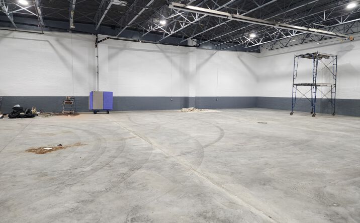Pictures of Industrial property located at 37-22 22nd St, Queens, NY 11101 for lease - image #1
