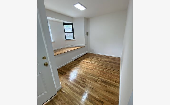 Pictures of Office property located at 40-28 82nd St, Queens, NY 11373 for lease - image #1