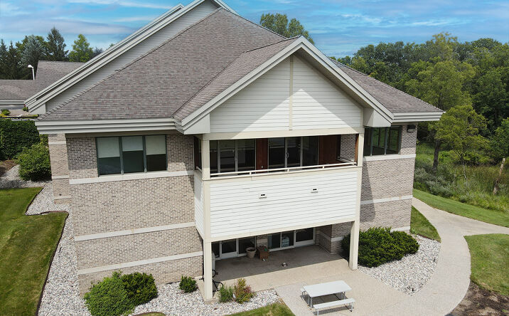 Pictures of Office property located at 1044 Eastbury Dr, Lansing, MI 48917 for lease - image #1
