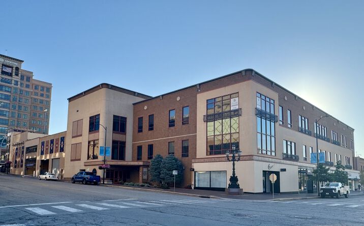 Pictures of Office property located at 460 Nichols Rd, KCMO, MO 64112 for lease - image #1