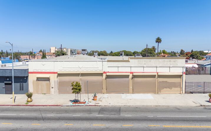 Pictures of Retail, Industrial property located at 7300 S Western Ave, Los Angeles, CA 90047 for lease - image #1