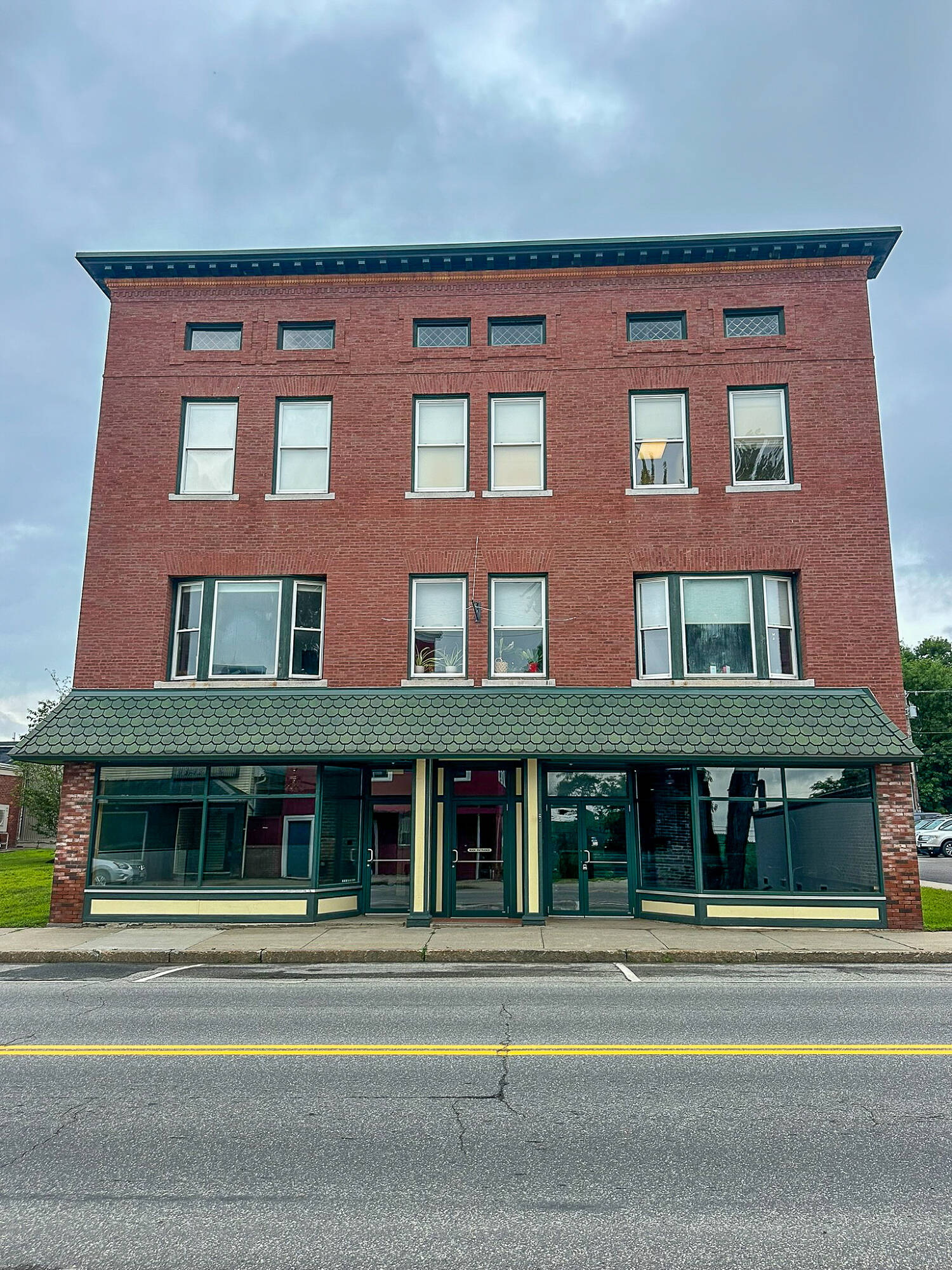 9092610
