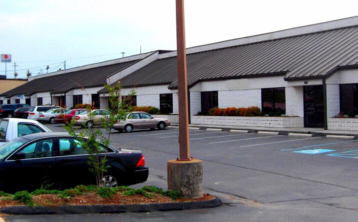 Pictures of Office property located at 2115 Chapman Rd, Chattanooga, TN 37421 for lease - image #1