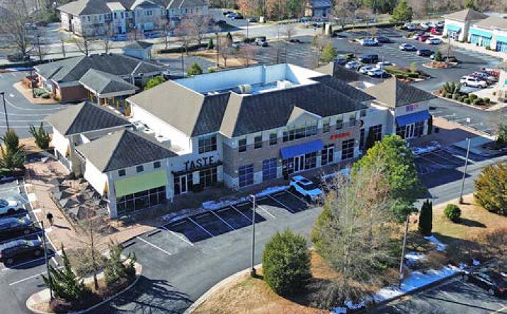 Pictures of Retail, Office property located at 5911 Harbour View Blvd & 5140 River Club Drive, Suffolk, VA 23435 for lease - image #1
