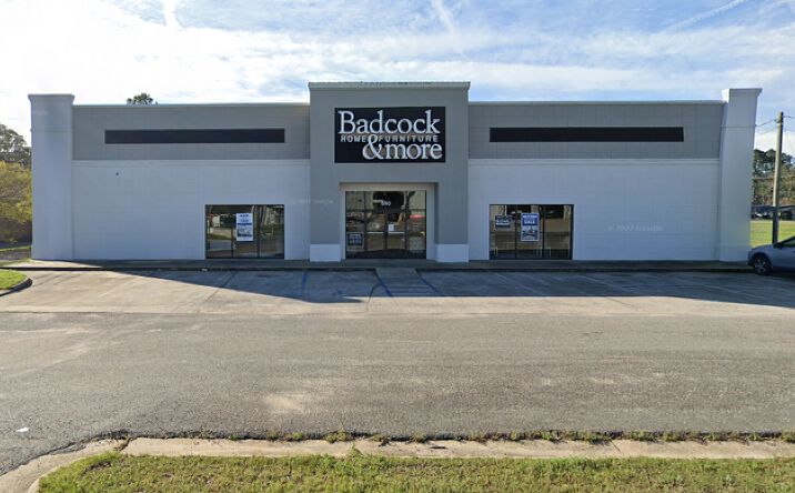 Pictures of Retail property located at 640 E Washington Ave, Ashburn, GA 31714 for lease - image #1