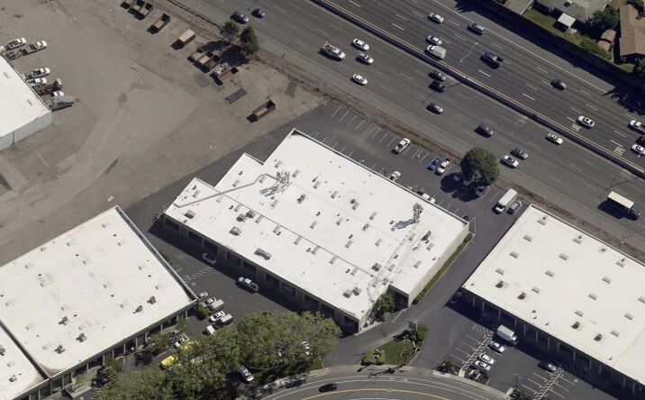 Pictures of Retail, Industrial property located at 3013-3015 Teagarden St, San Leandro, CA 94577 for lease - image #1