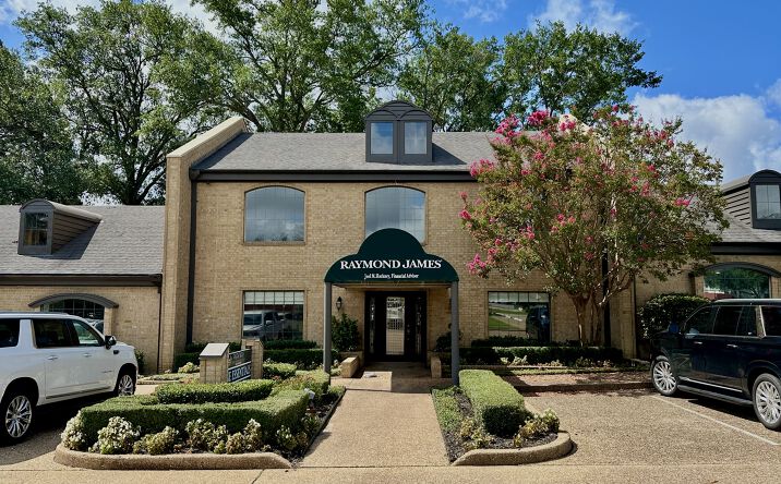 Pictures of Retail property located at 6005 S Broadway Ave, Tyler, TX 75703 for lease - image #1