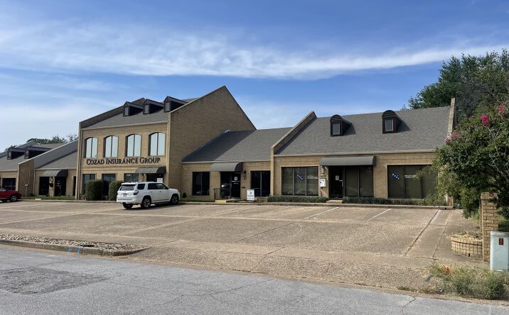 Pictures of Office property located at 611 Chase Dr, Tyler, TX 75701 for lease - image #1
