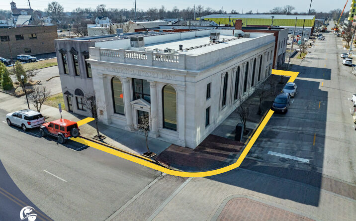 Pictures of Office, Retail, Restaurant property located at 300 Frederica St, Owensboro, KY 42301 for lease - image #1