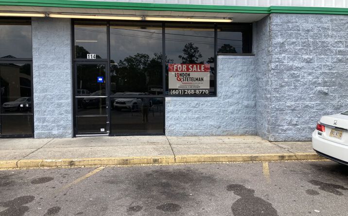 Pictures of Retail property located at 112 S Main St, Petal, MS 39465 for lease - image #1