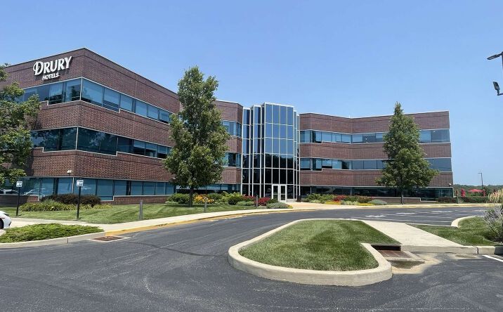 Pictures of Office property located at 13075 Manchester Rd, Des Peres, MO 63131 for sales - image #1