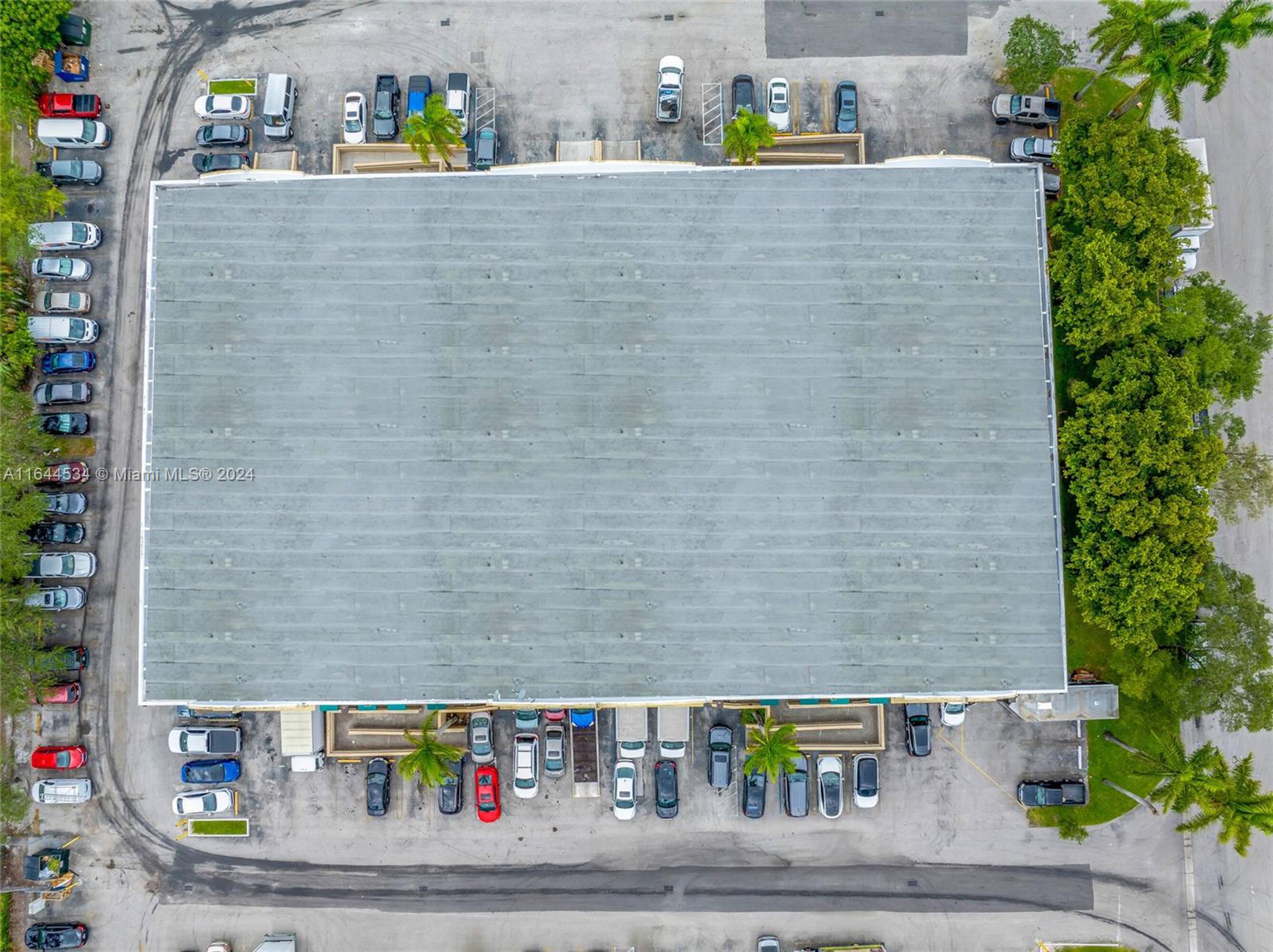 8554 NW 61st St, Miami, FL 33166 | Crexi.com