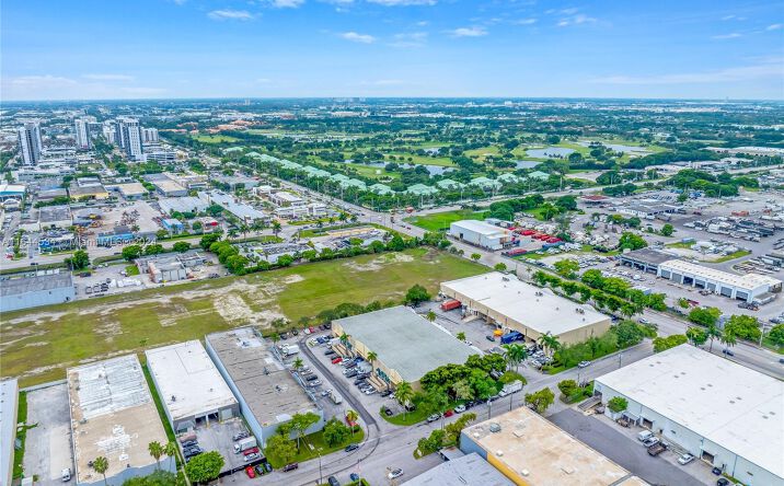 8554 NW 61st St, Miami, FL 33166 | Crexi.com