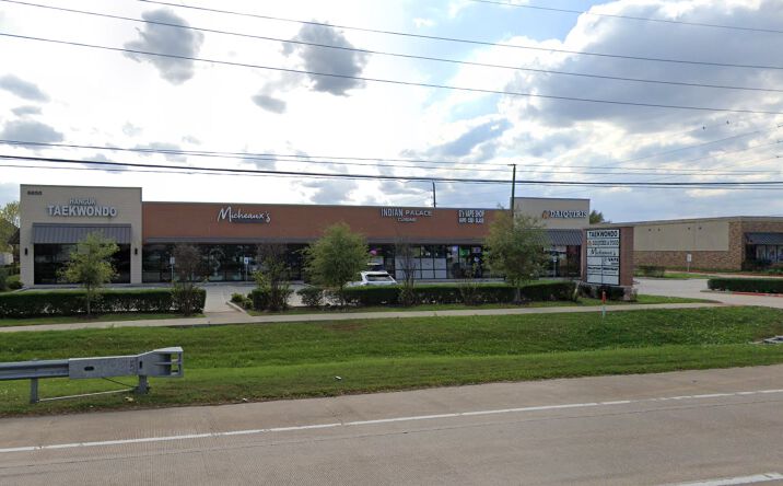 Pictures of Retail property located at 6850 Hwy 6, Missouri City, TX 77459 for lease - image #1