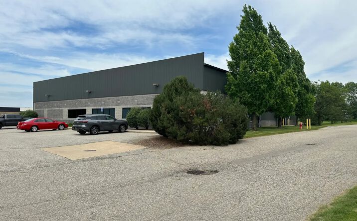 Pictures of Industrial property located at 4774 E Paris Ave SE, Kentwood, MI 49512 for lease - image #1