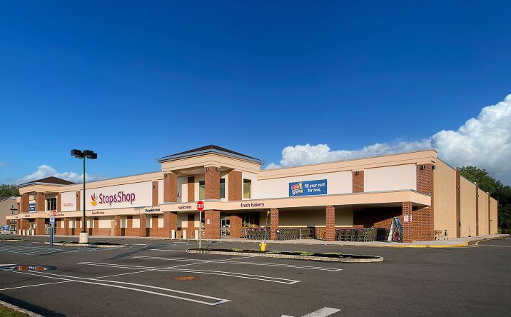 Pictures of Retail, Restaurant property located at 5 Greenbush Rd, Orangeburg, NY 10962 for lease - image #1