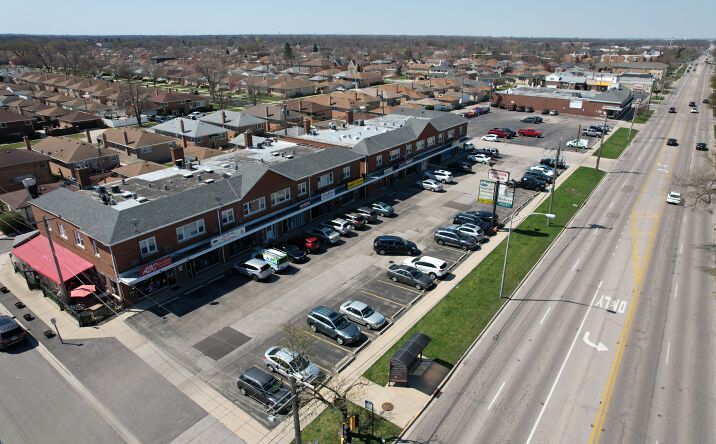 Pictures of Retail, Office property located at 7723 W Lawrence Ave, Norridge, IL 60706 for lease - image #1