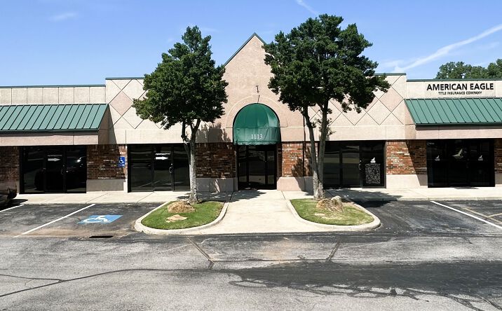 Pictures of Retail, Office property located at 1113 S Douglas Blvd, Midwest City, OK 73130 for lease - image #1