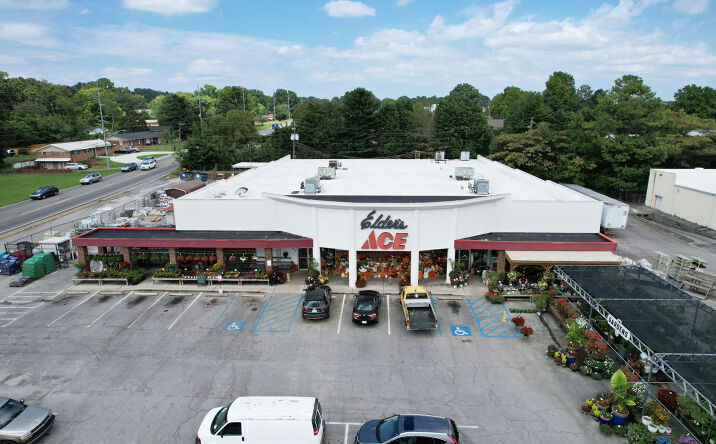 Pictures of Retail property located at 990 25th St NW, Cleveland, TN 37311 for lease - image #1