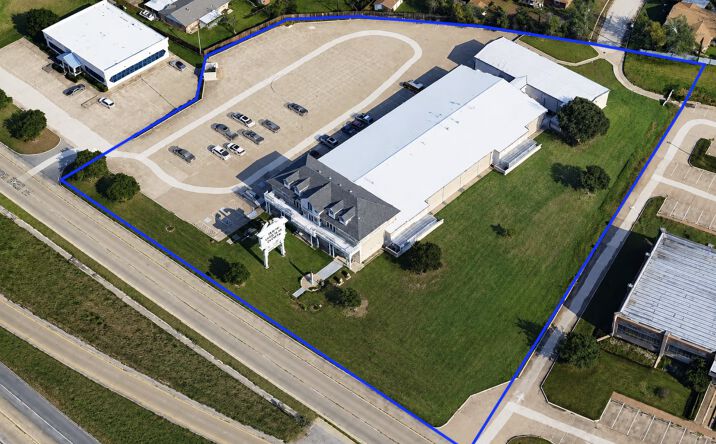 Pictures of Retail, Industrial property located at 760 Jim Wright Fwy, Fort Worth, TX 76108 for lease - image #1