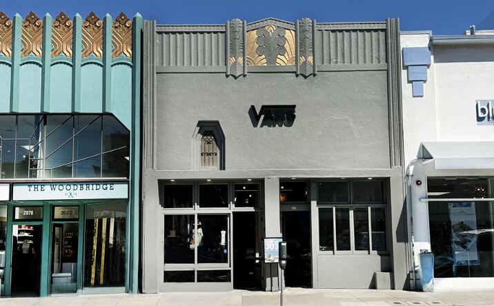 Pictures of Retail property located at 2066 Chestnut St, San Francisco, CA 94123 for lease - image #1