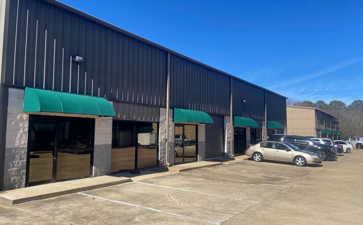 Pictures of Retail, Office, Industrial property located at 513 Liberty Rd, Flowood, MS 39232 for lease - image #1