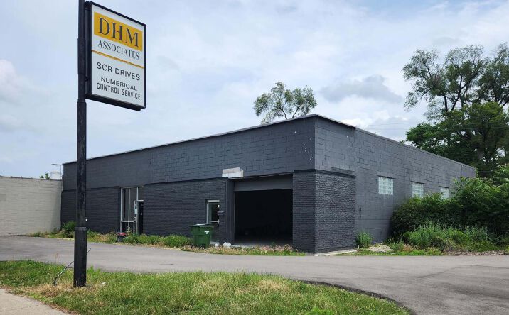 Pictures of Retail, Office, Industrial, Restaurant property located at 3142 Coolidge Hwy, Berkley, MI 48072 for lease - image #1