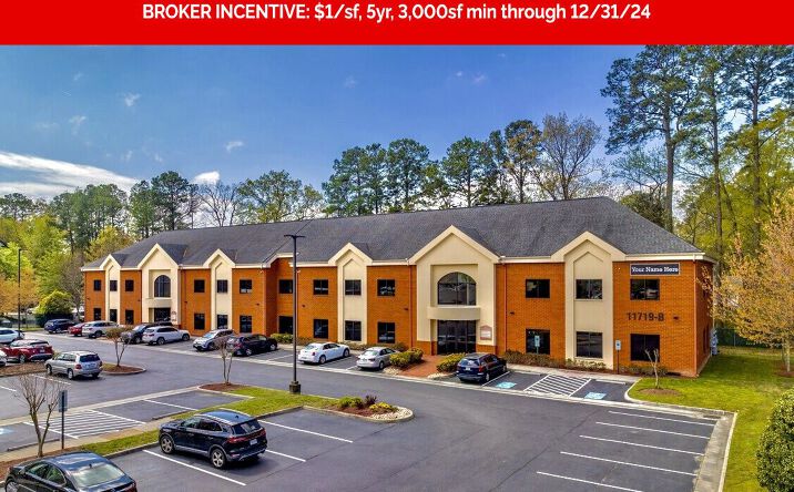 Pictures of Office property located at 11719B & 11721 Jefferson Ave, Newport News, VA 23608 for lease - image #1