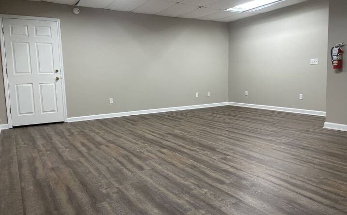 Pictures of Office property located at 111 Marbury Crossing, Tullahoma, TN 37388 for lease - image #1