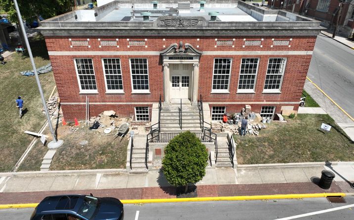 Pictures of Retail property located at 701 Main St, Shelbyville, KY 40065 for lease - image #1