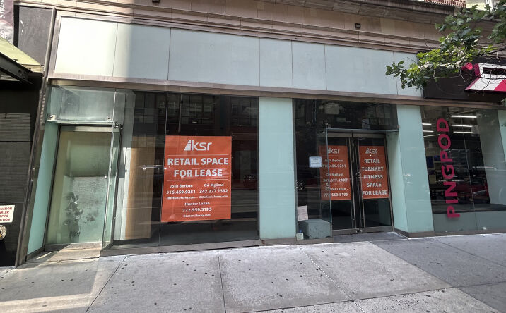 Pictures of Retail property located at 321 W 37th St, New York, NY 10018 for lease - image #1